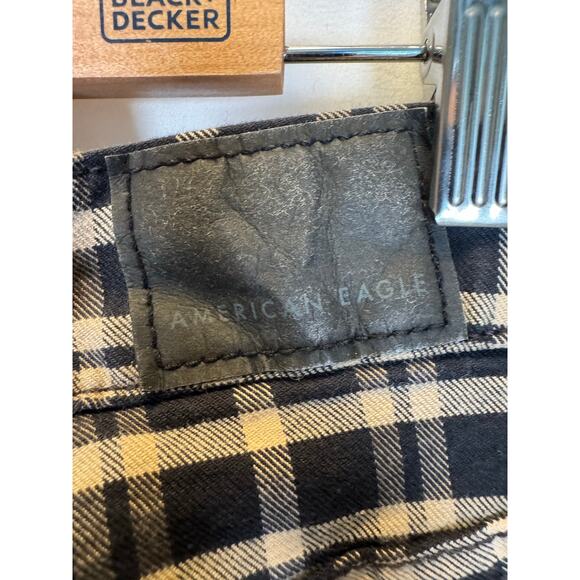 American Eagle Women’s 8S Plaid Stretch Mom Jeans High Rise Cotton Blend NWT - Picture 11 of 13